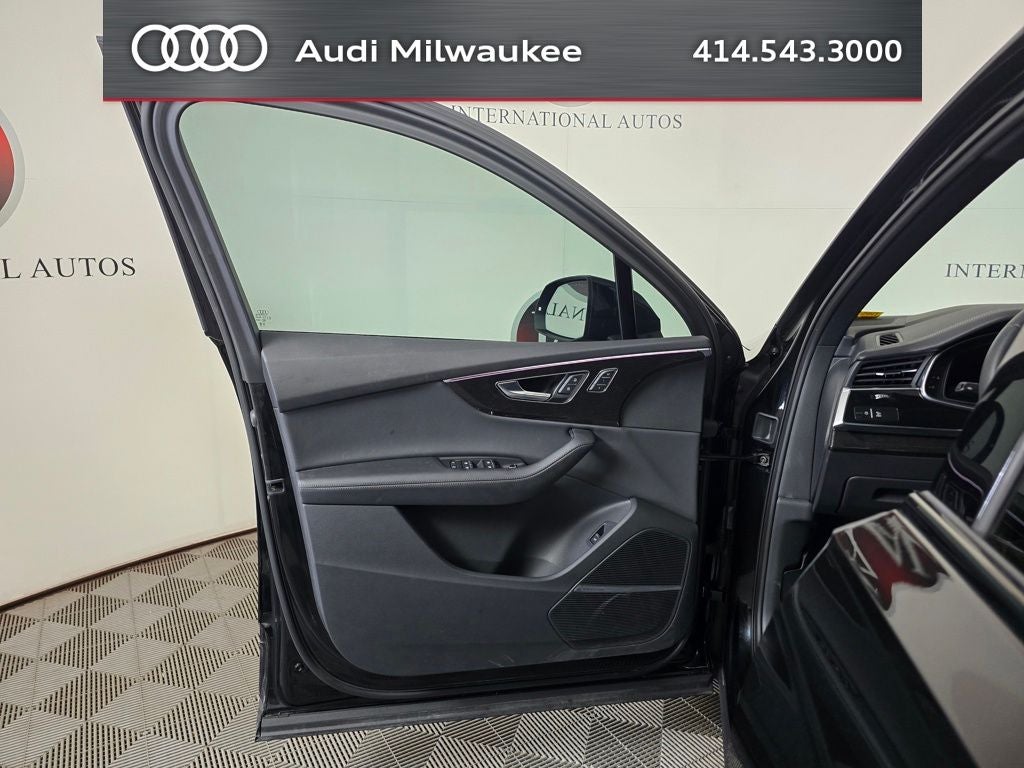 2023 Audi Q7 55 Prestige quattro