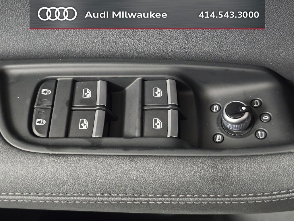 2023 Audi Q7 55 Prestige quattro