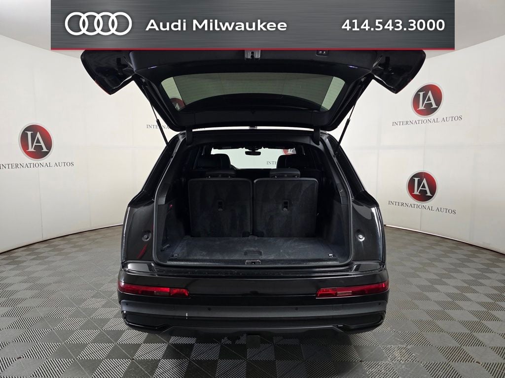 2023 Audi Q7 55 Prestige quattro