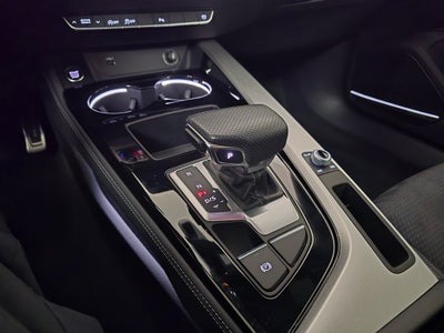 2022 Audi A4 45 S line Premium Plus quattro