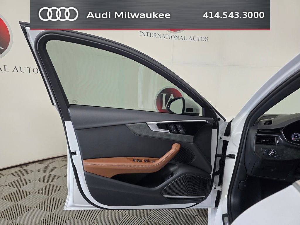 2023 Audi A4 45 S line Premium Plus quattro