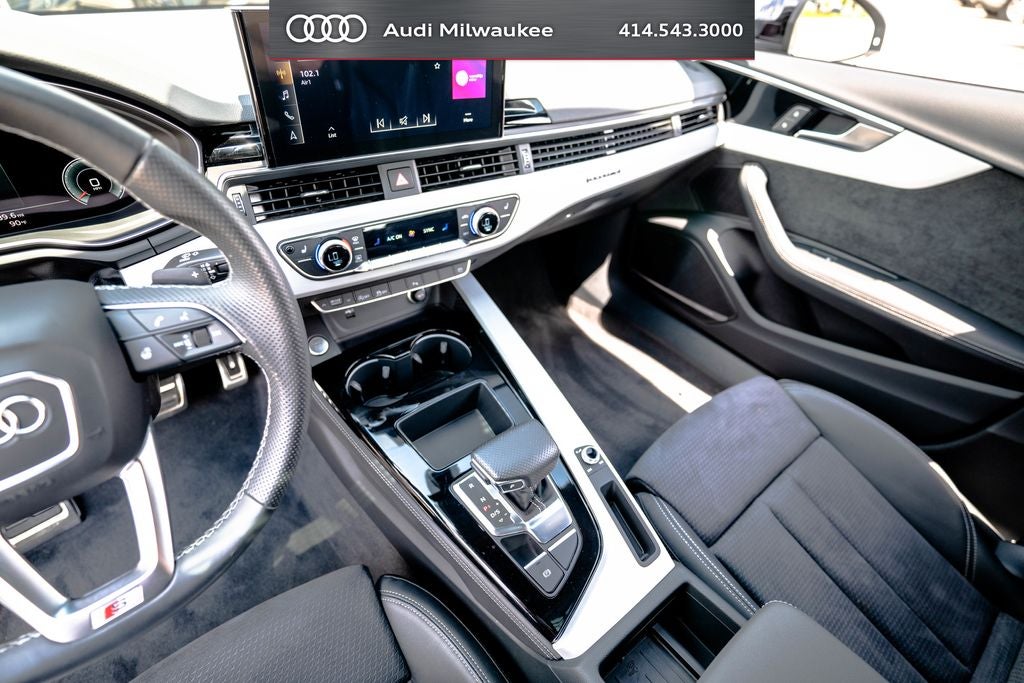 2023 Audi A4 45 S line Premium Plus quattro