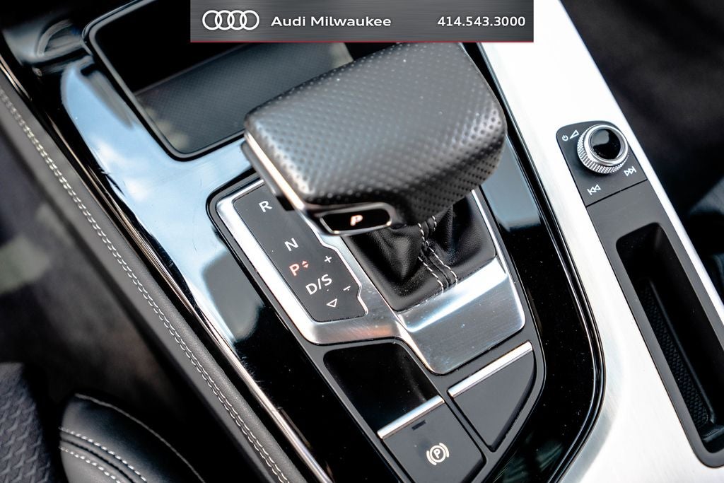 2023 Audi A4 45 S line Premium Plus quattro