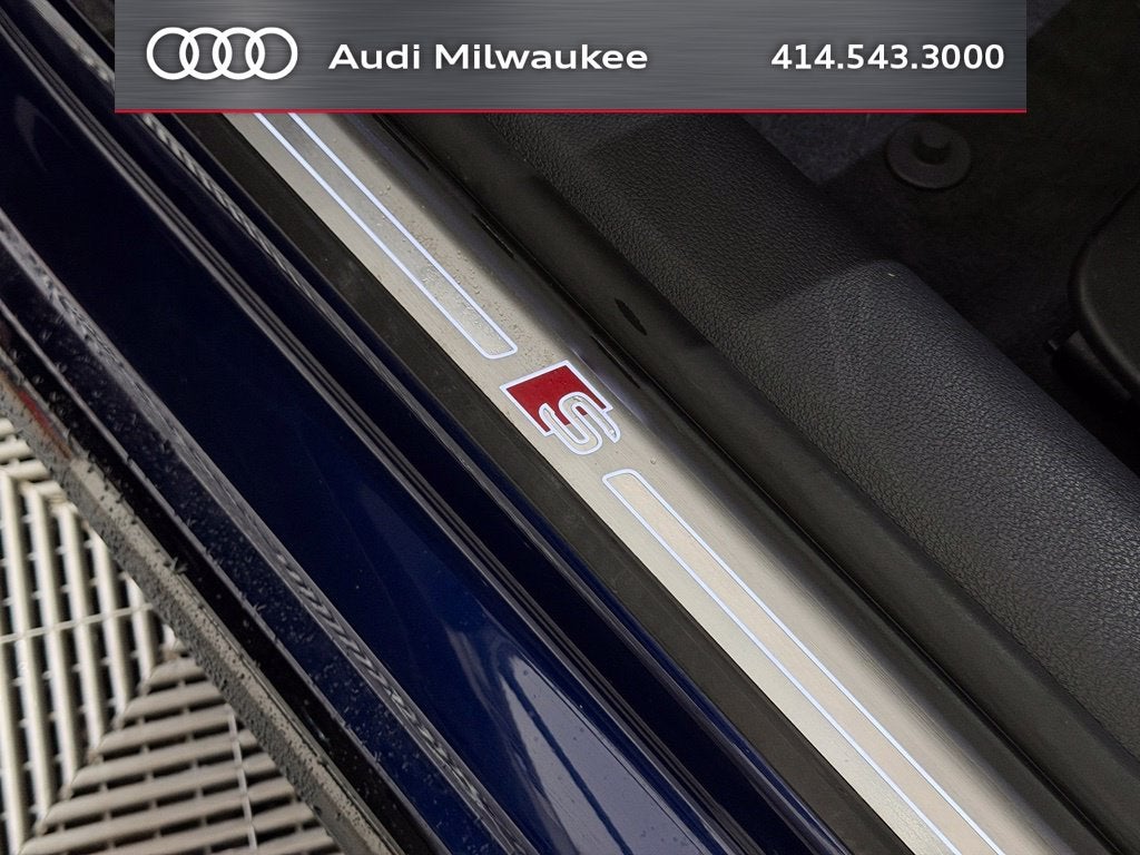 2022 Audi A4 45 S line Premium Plus quattro