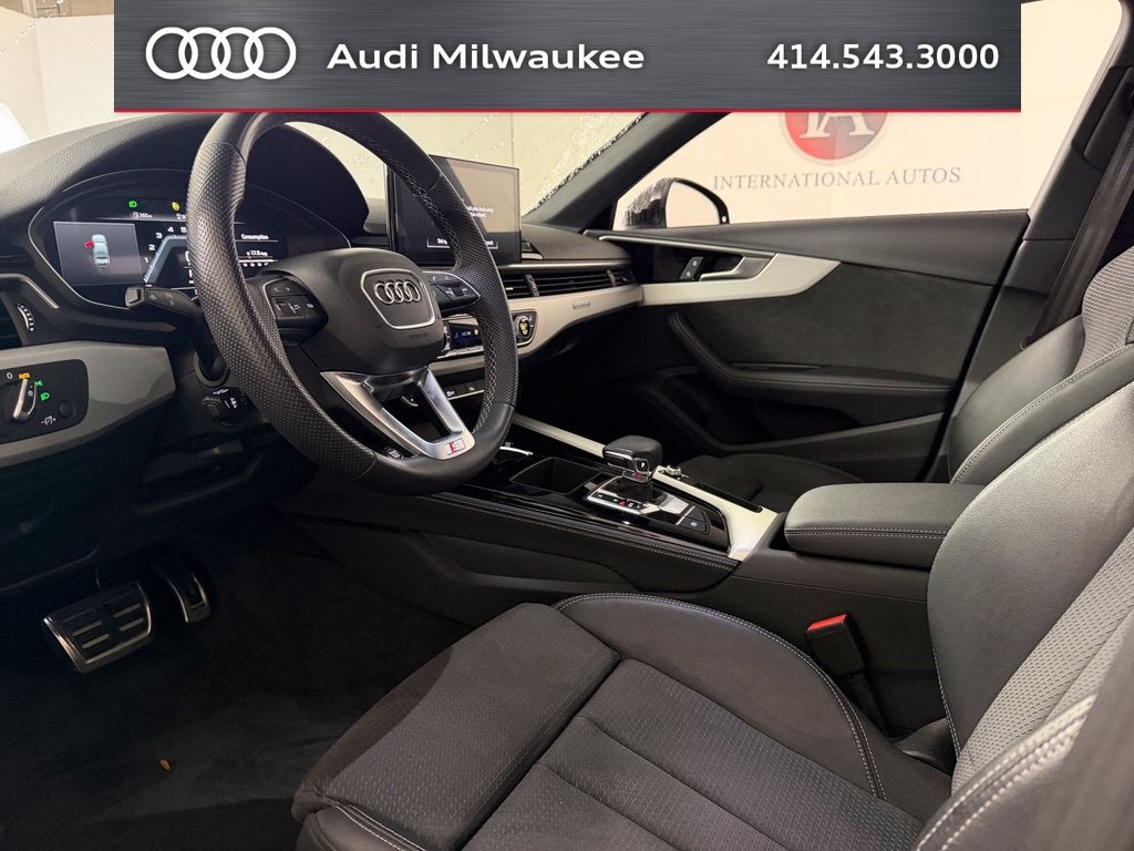 2022 Audi A4 45 S line Premium Plus quattro