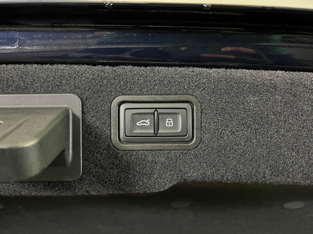 2023 Audi A8 L 55 quattro