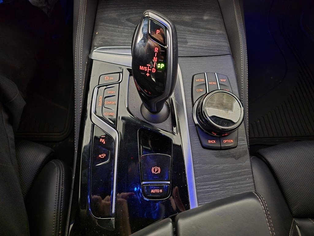 2023 BMW 5 Series M550i xDrive