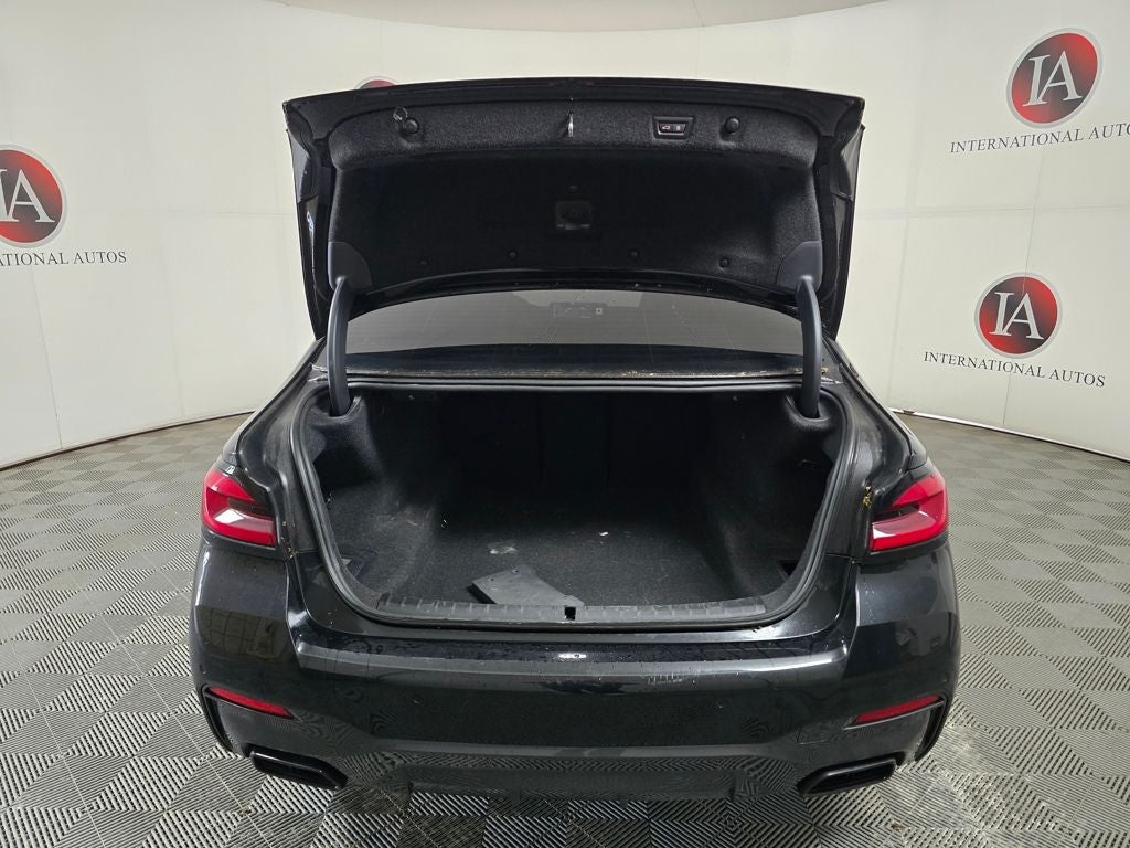 2023 BMW 5 Series M550i xDrive