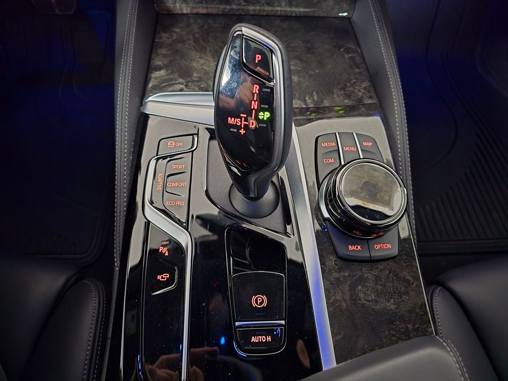 2023 BMW 5 Series M550i xDrive