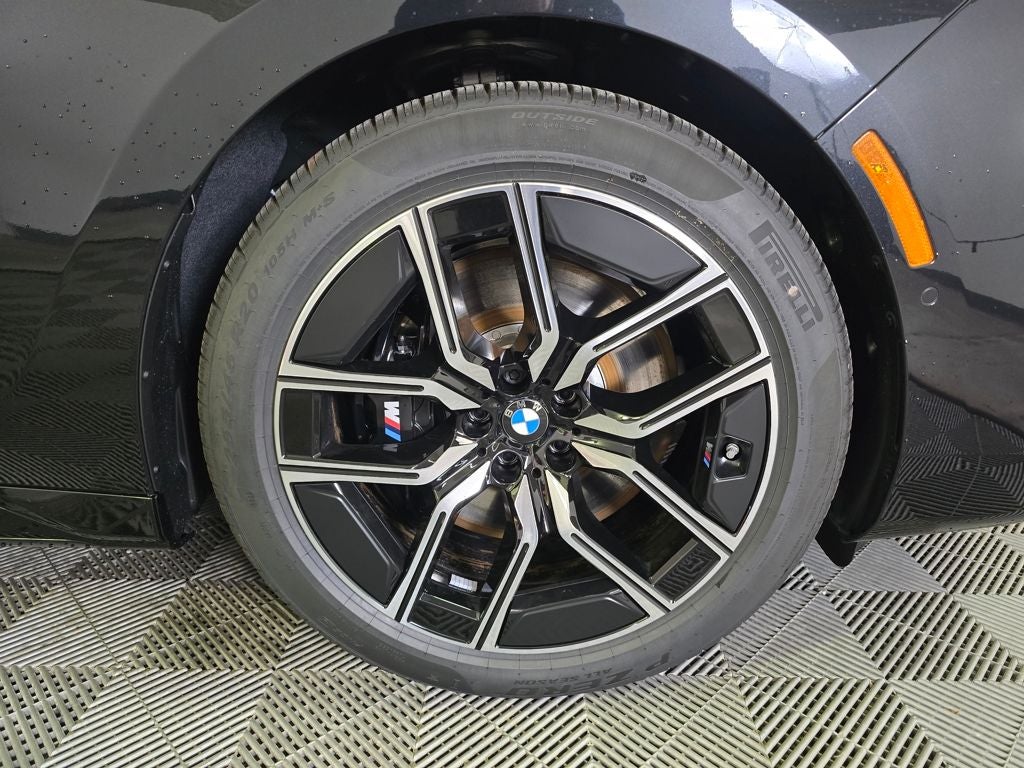 2025 BMW 7 Series 760i xDrive