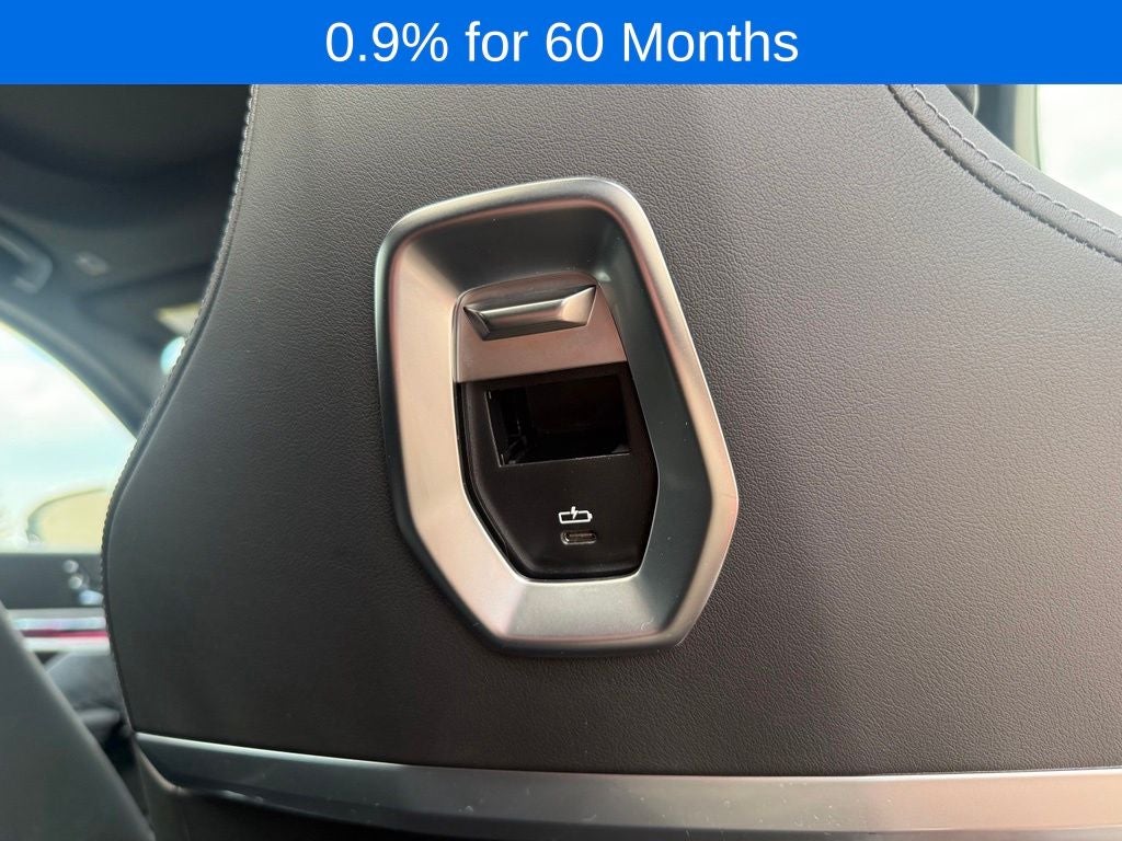 2025 BMW 7 Series 760i xDrive