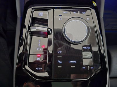 2025 BMW 5 Series 530i xDrive