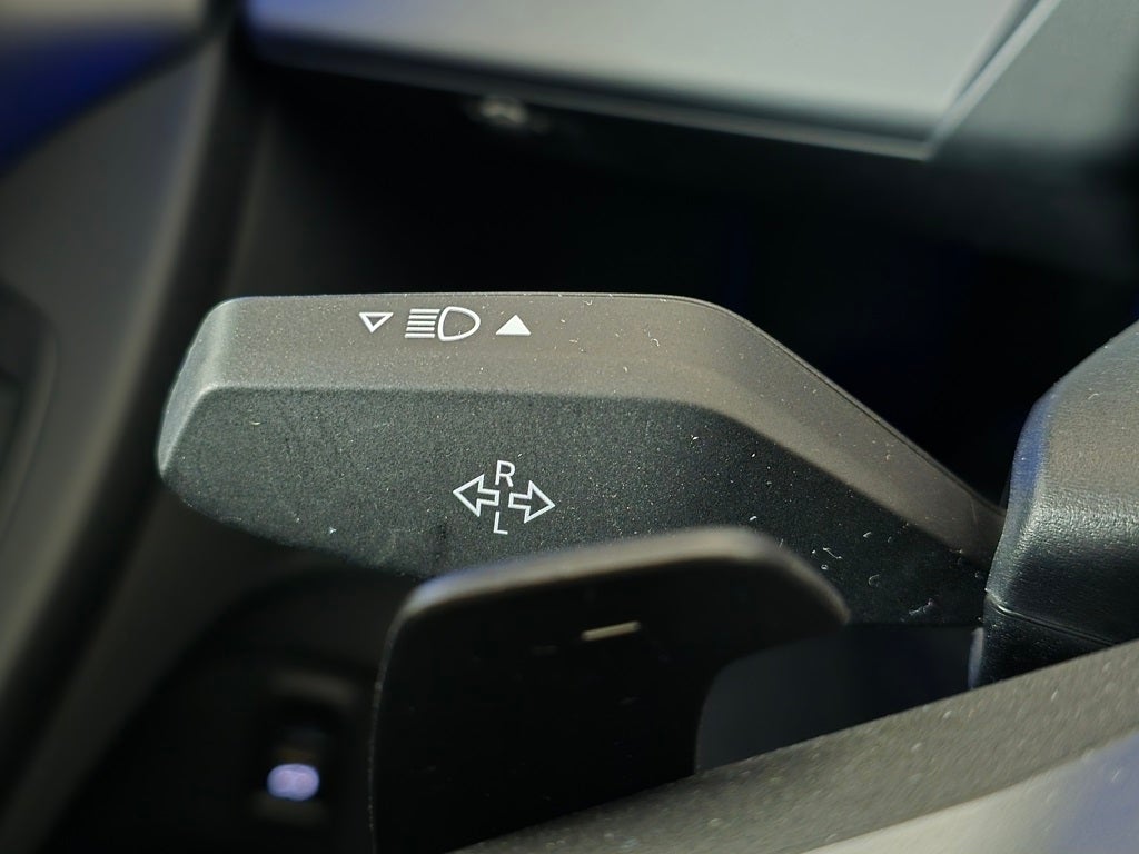 2025 BMW 5 Series 530i xDrive