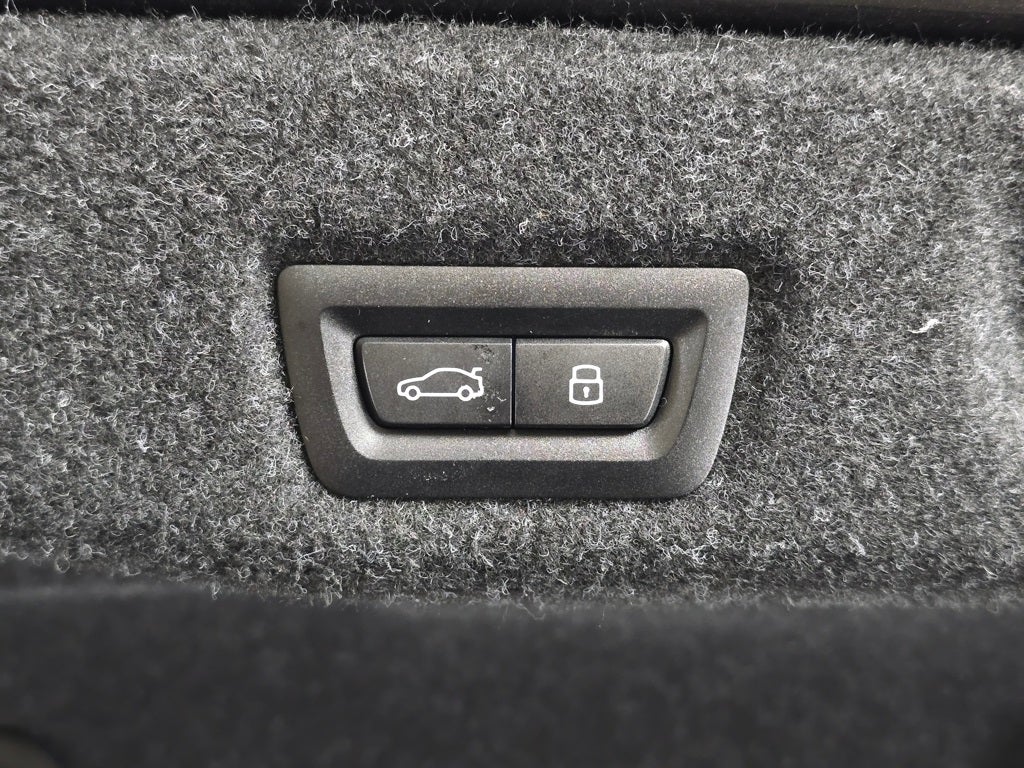 2025 BMW 5 Series 530i xDrive