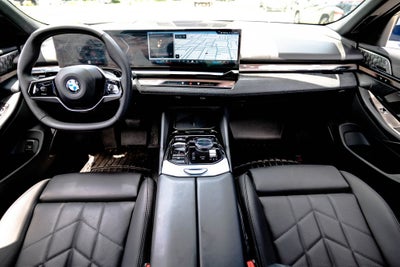 2025 BMW 5 Series 540i xDrive