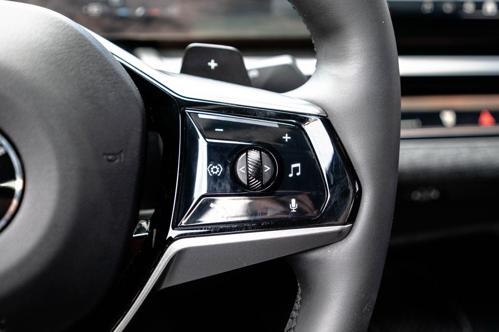 2025 BMW 5 Series 540i xDrive