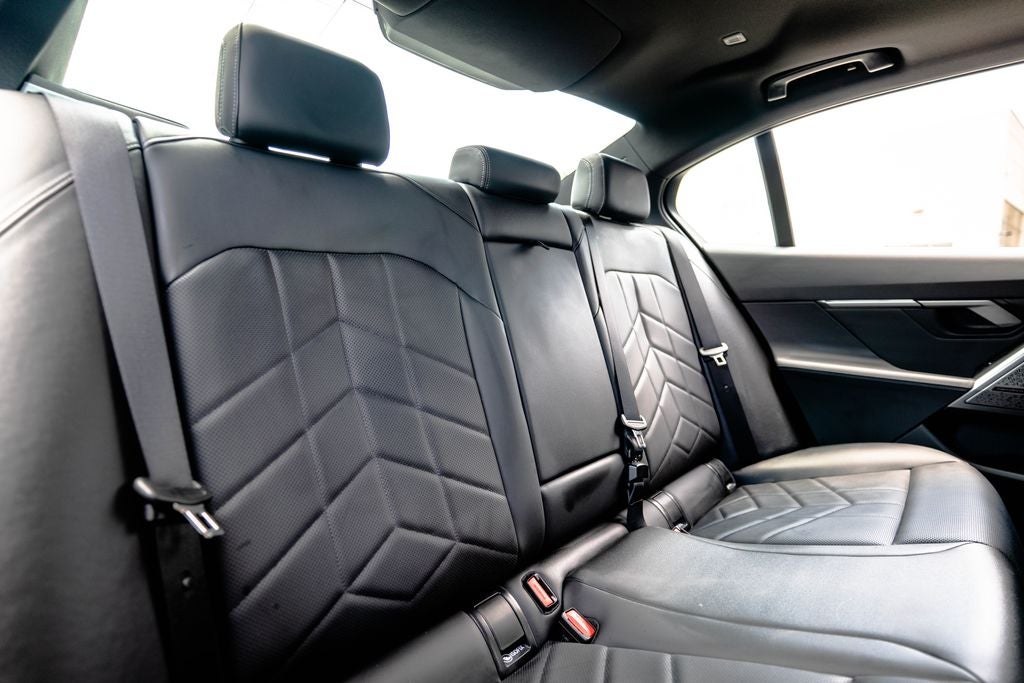 2025 BMW 5 Series 540i xDrive