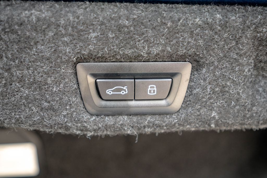 2025 BMW 5 Series 540i xDrive