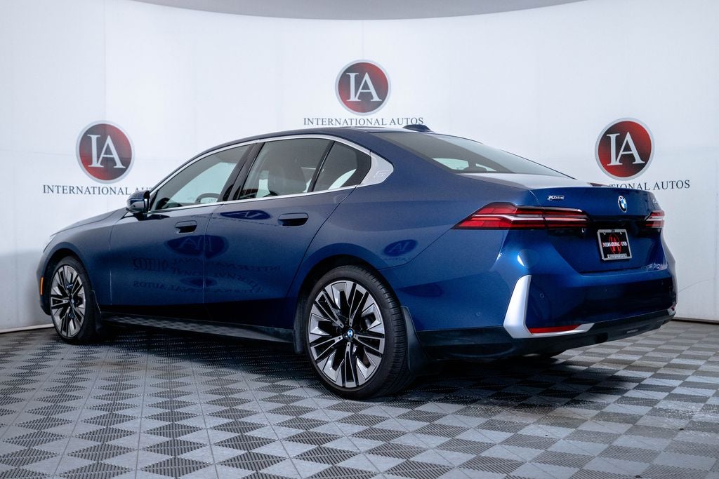 2025 BMW 5 Series 540i xDrive