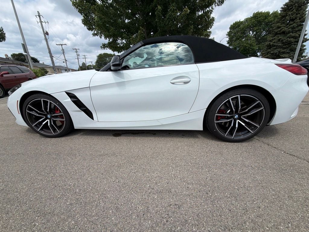 2025 BMW Z4 sDrive M40i