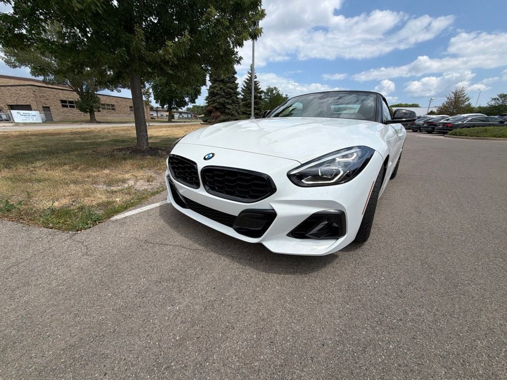2025 BMW Z4 sDrive M40i