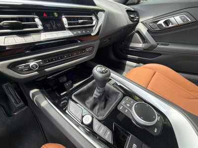 2025 BMW Z4 sDrive M40i
