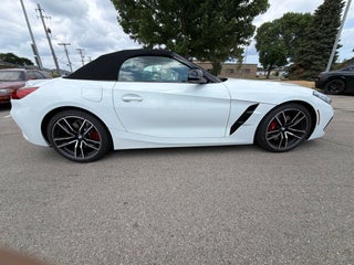 2025 BMW Z4 sDrive M40i
