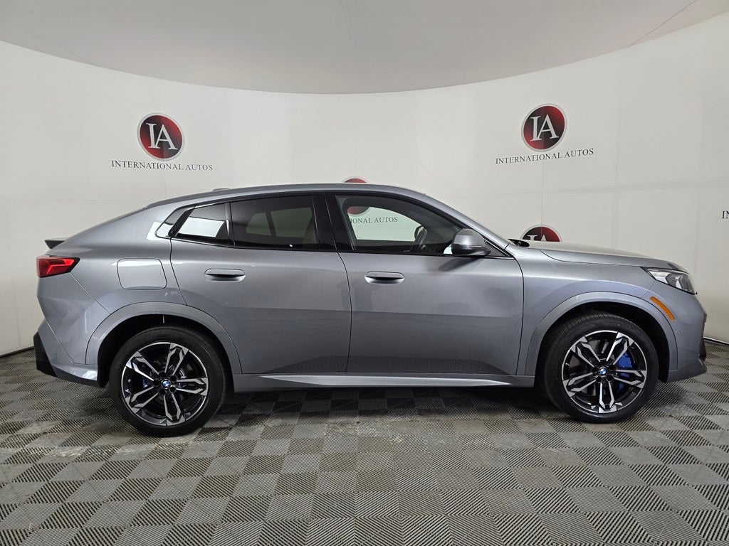 2025 BMW X2 xDrive28i