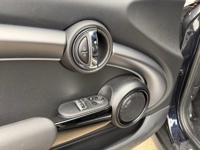 2023 MINI Cooper SE Electric Iconic