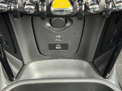 2023 MINI Cooper SE Electric Iconic