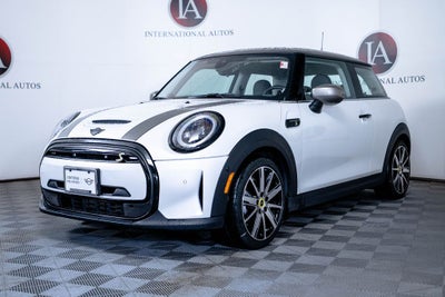 2024 MINI Cooper SE Electric Iconic