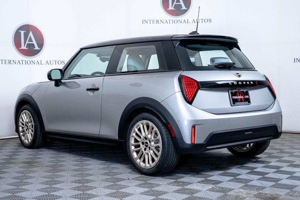 2025 MINI Cooper S Signature Plus