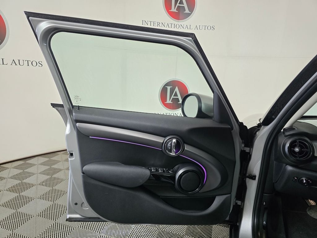 2023 MINI Cooper Signature