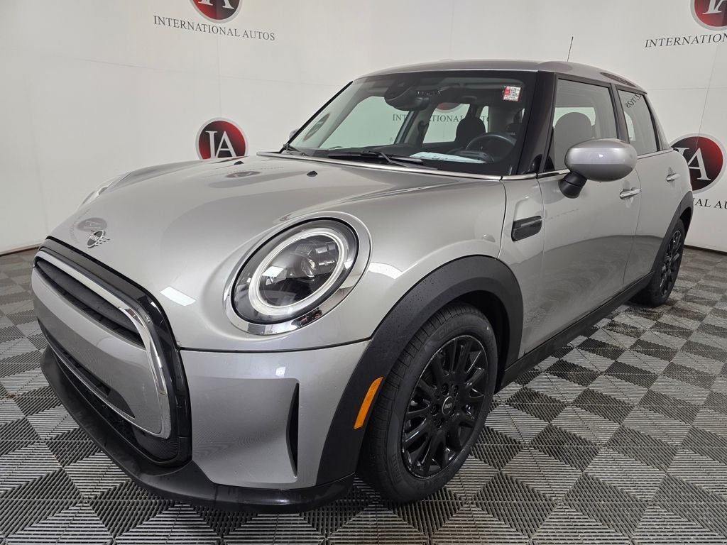 2023 MINI Cooper Signature