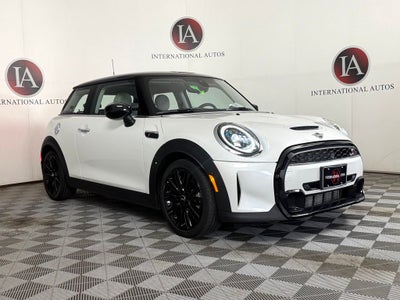 2024 MINI Cooper S Iconic