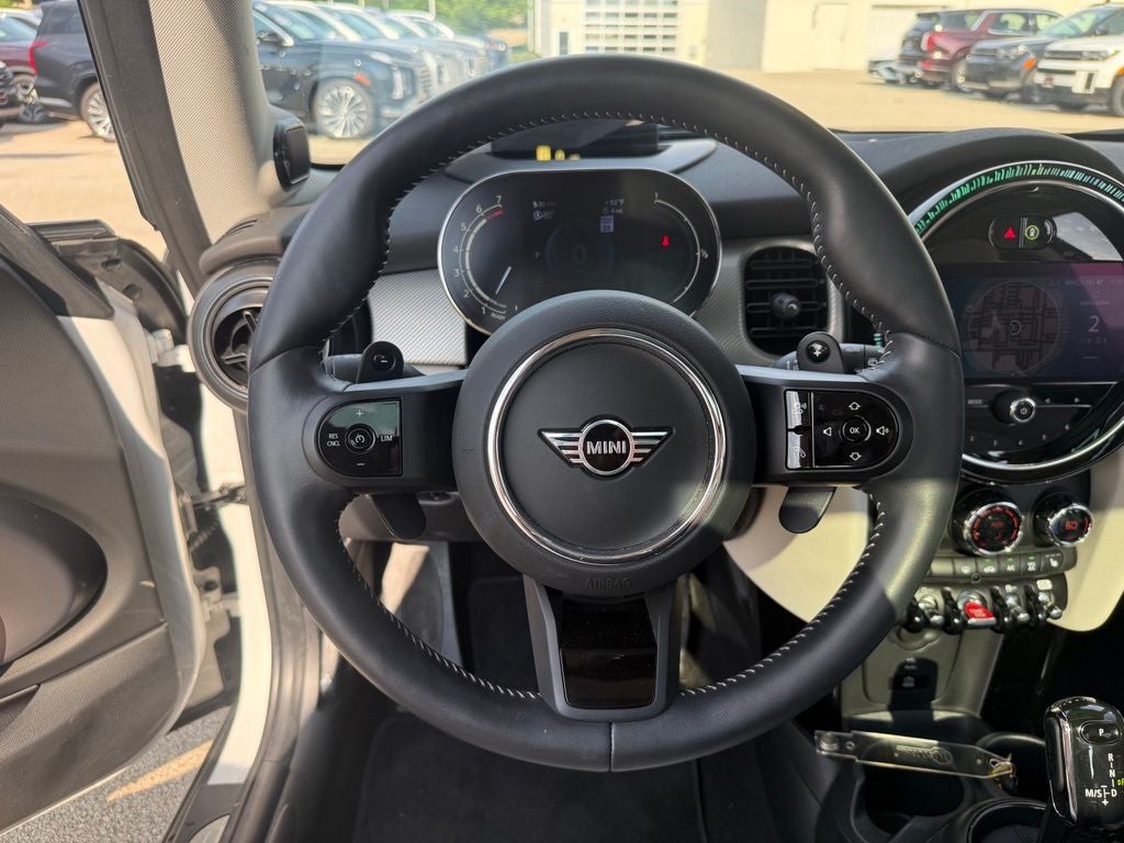 2024 MINI Cooper S Iconic
