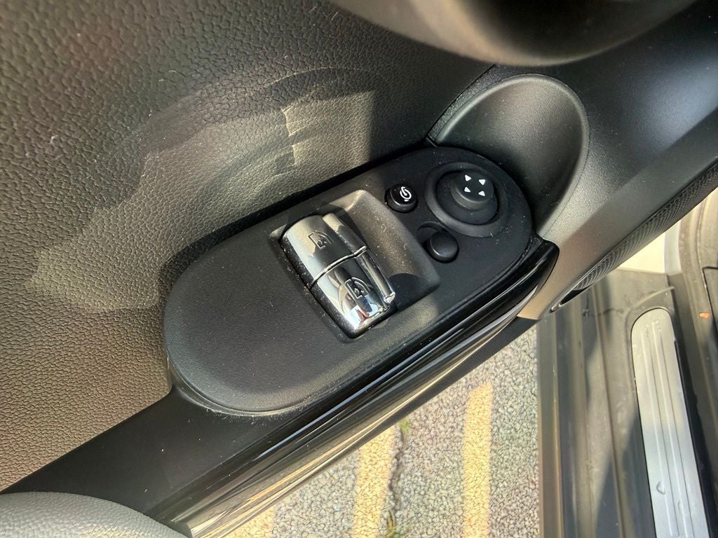 2024 MINI Cooper S Iconic