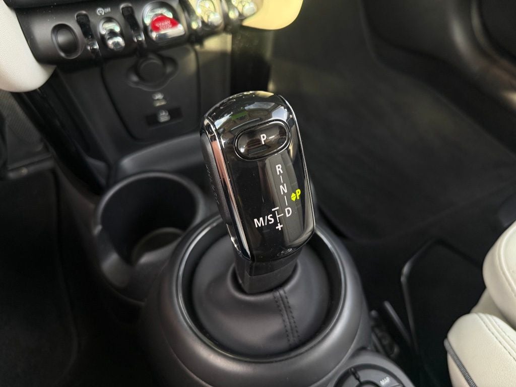 2024 MINI Cooper S Iconic