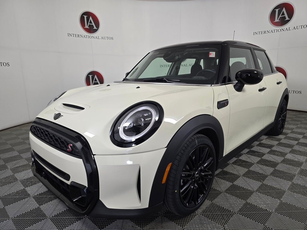 2023 MINI Cooper S Signature