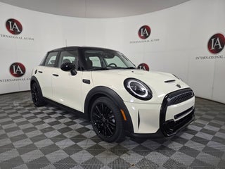 2023 MINI Cooper S Signature