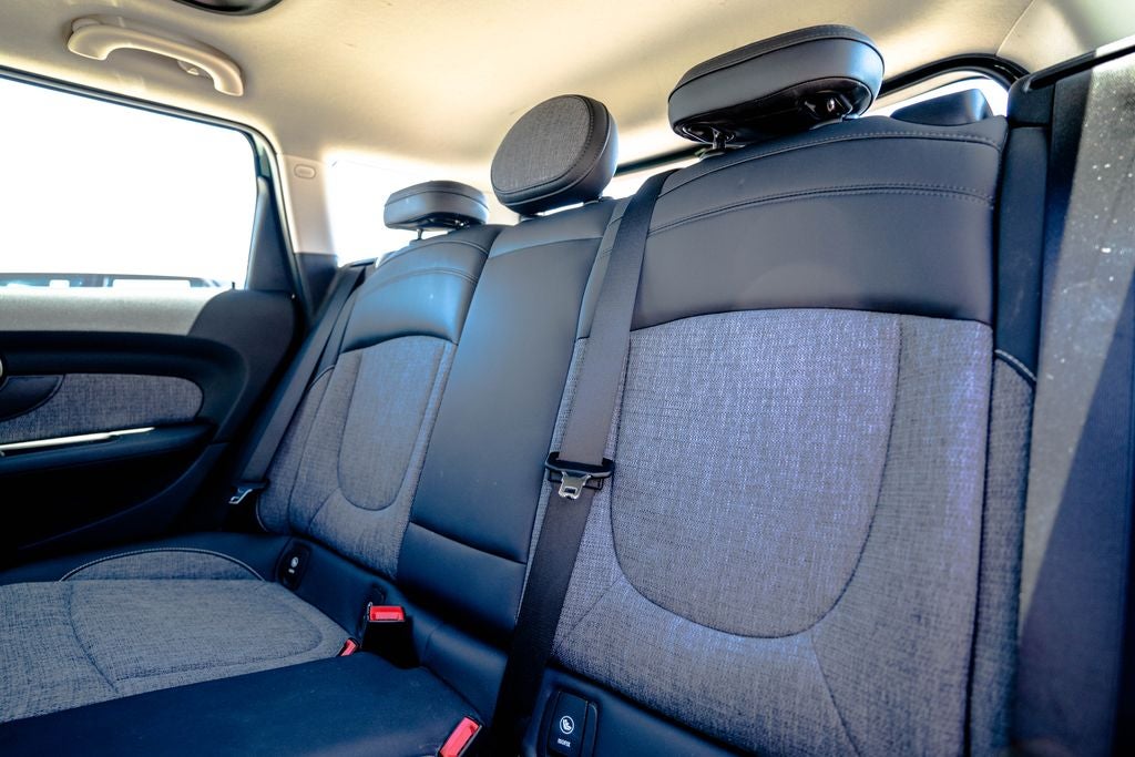 2016 MINI Cooper Clubman
