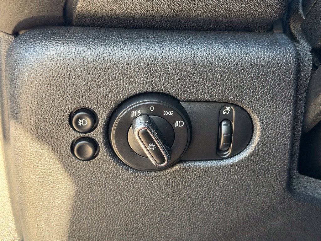 2019 MINI Cooper S Signature
