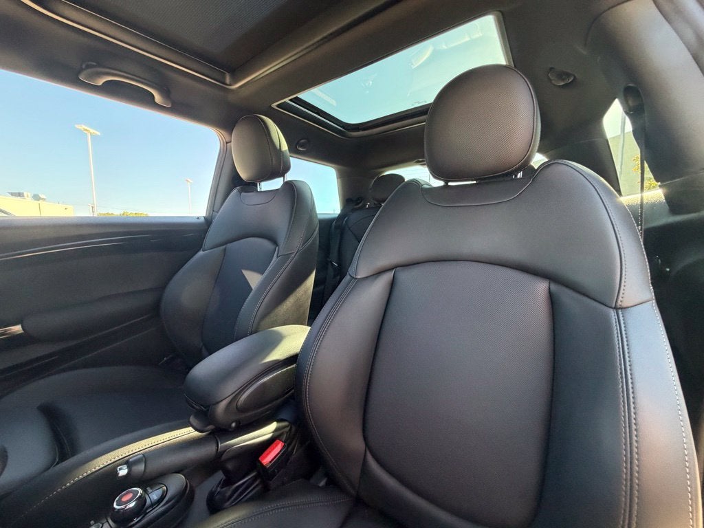 2019 MINI Cooper S Signature