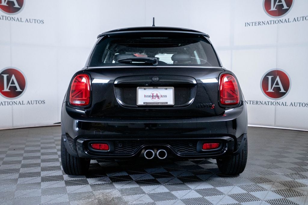 2020 MINI Cooper S Iconic