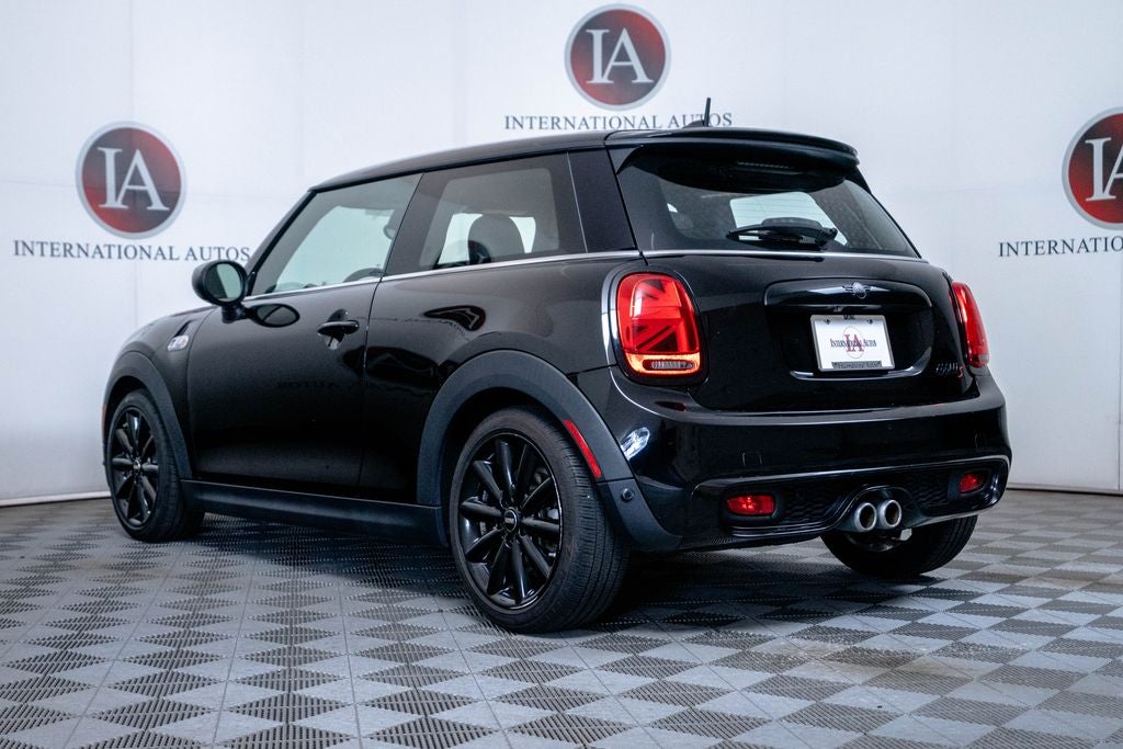 2020 MINI Cooper S Iconic