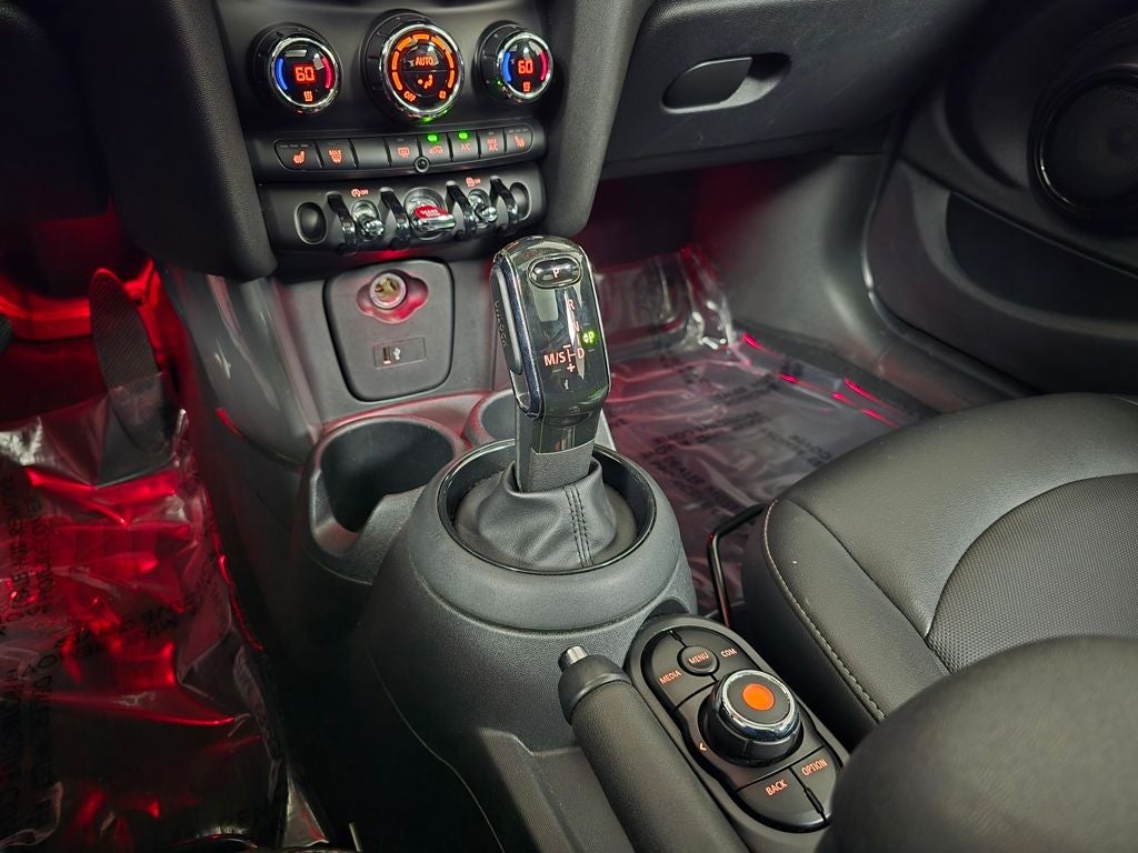 2020 MINI Cooper Signature