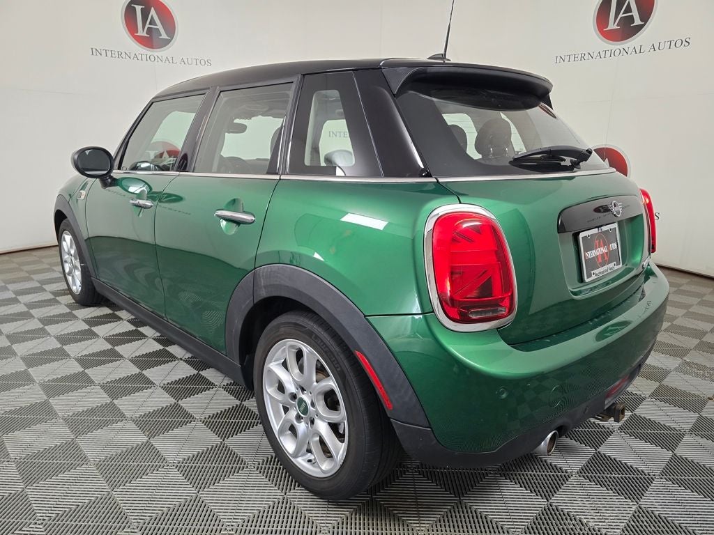 2020 MINI Cooper Signature