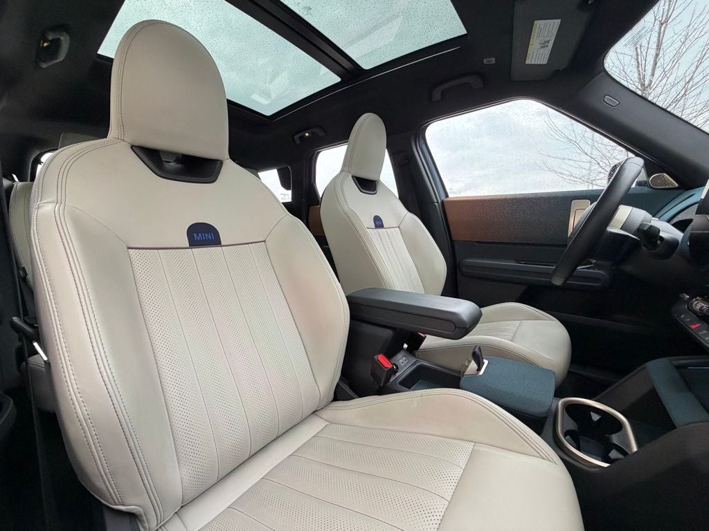 2025 MINI Cooper S Countryman Signature Plus