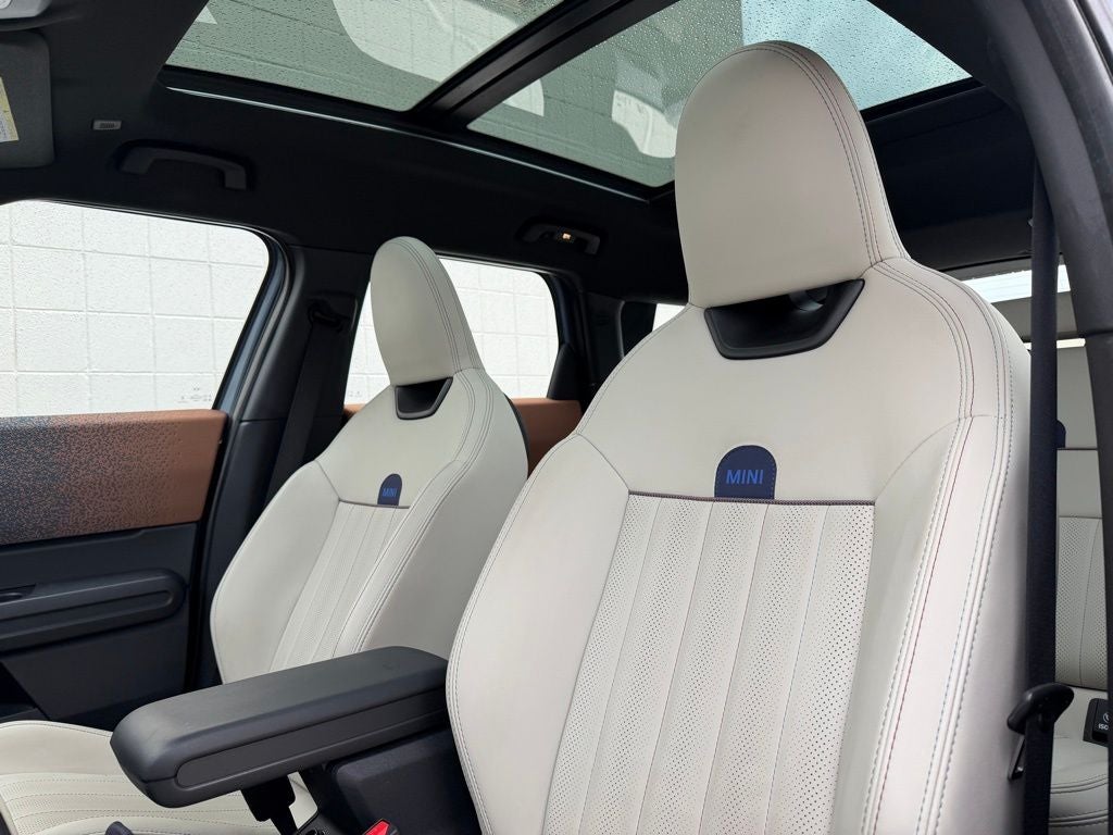 2025 MINI Cooper S Countryman Signature Plus