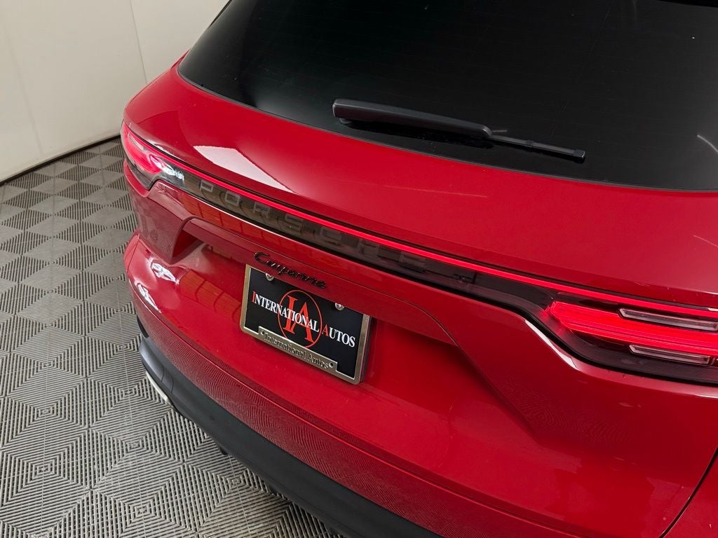2023 Porsche Cayenne Base